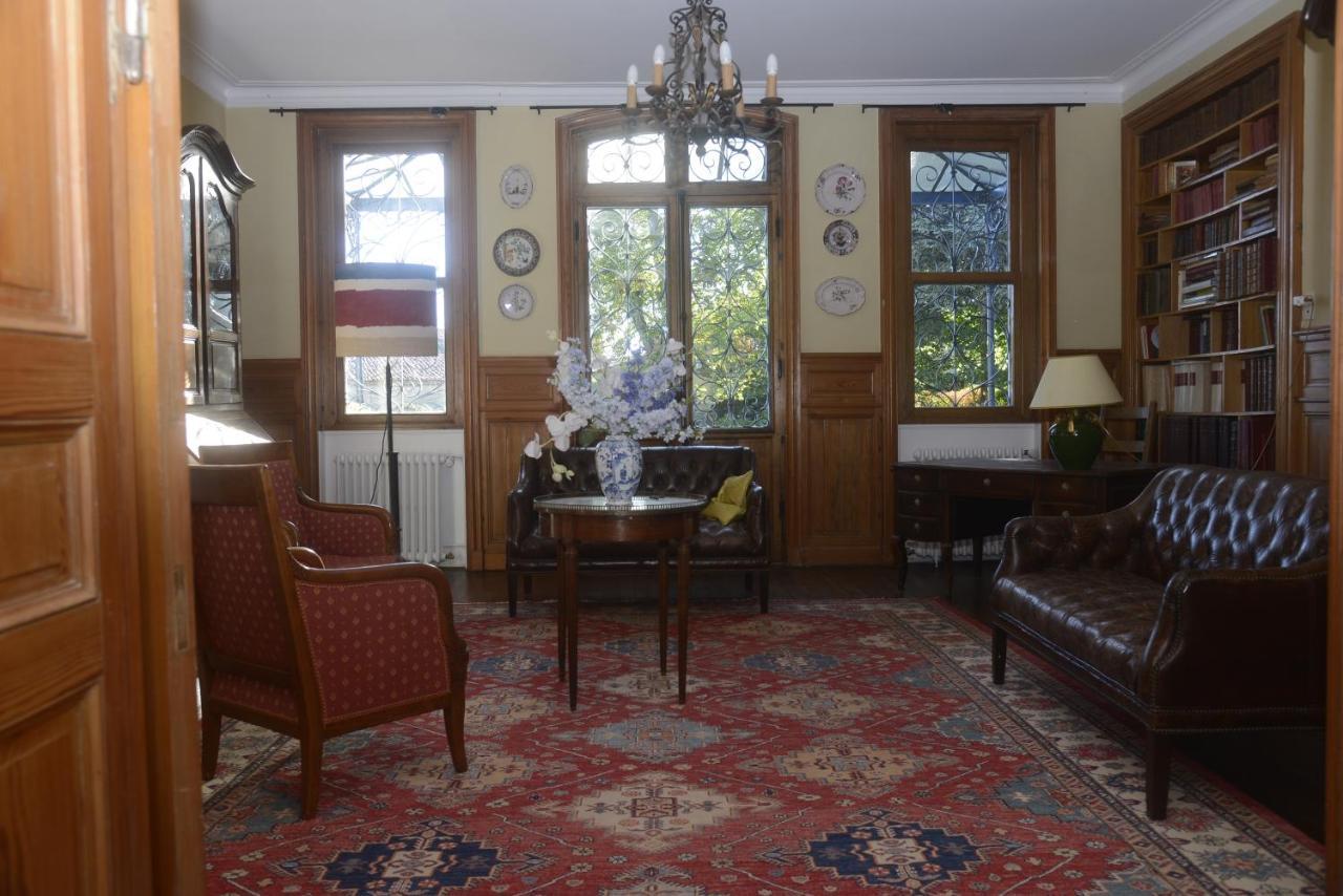 Chateau Rosemont - Grande Maison Familiale Campagne Dans Le Medoc Avec Piscine Et Tennis A 15 Mn Bordeaux Labarde Екстериор снимка