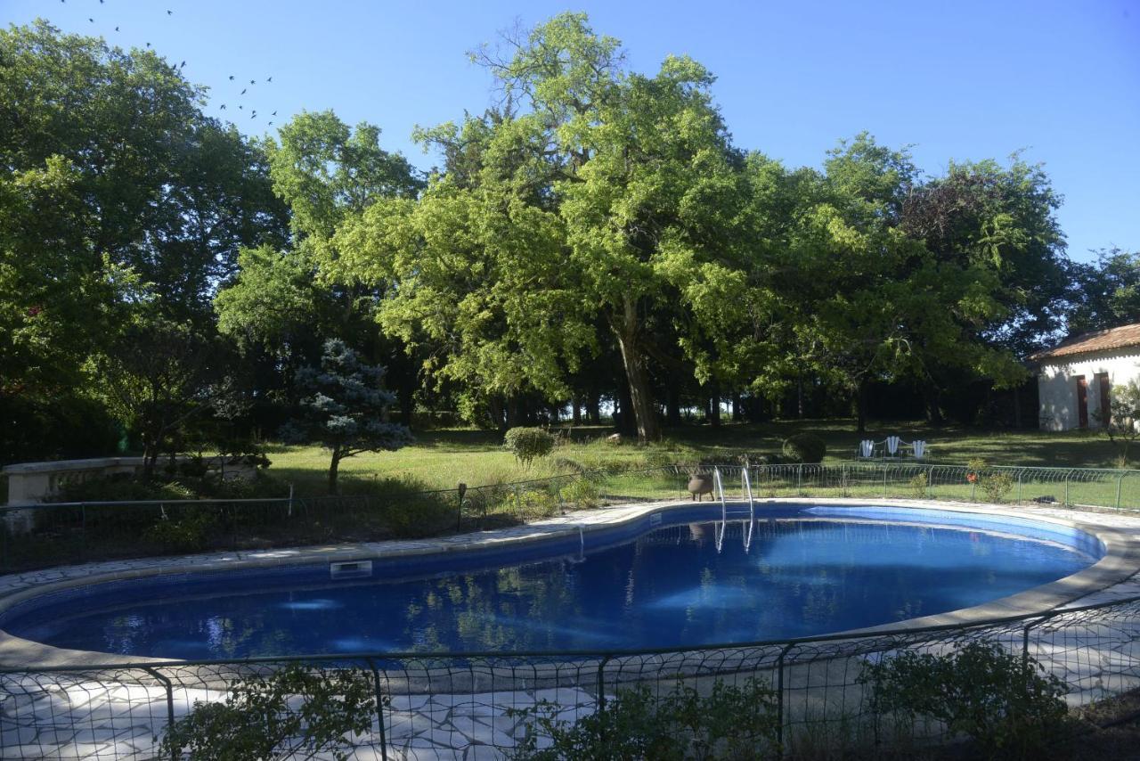 Chateau Rosemont - Grande Maison Familiale Campagne Dans Le Medoc Avec Piscine Et Tennis A 15 Mn Bordeaux Labarde Екстериор снимка