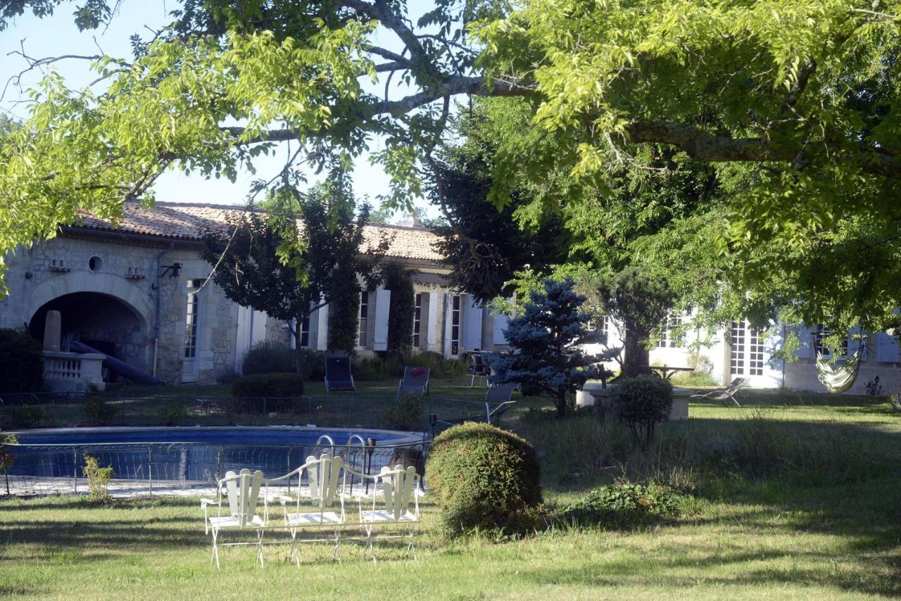 Chateau Rosemont - Grande Maison Familiale Campagne Dans Le Medoc Avec Piscine Et Tennis A 15 Mn Bordeaux Labarde Екстериор снимка