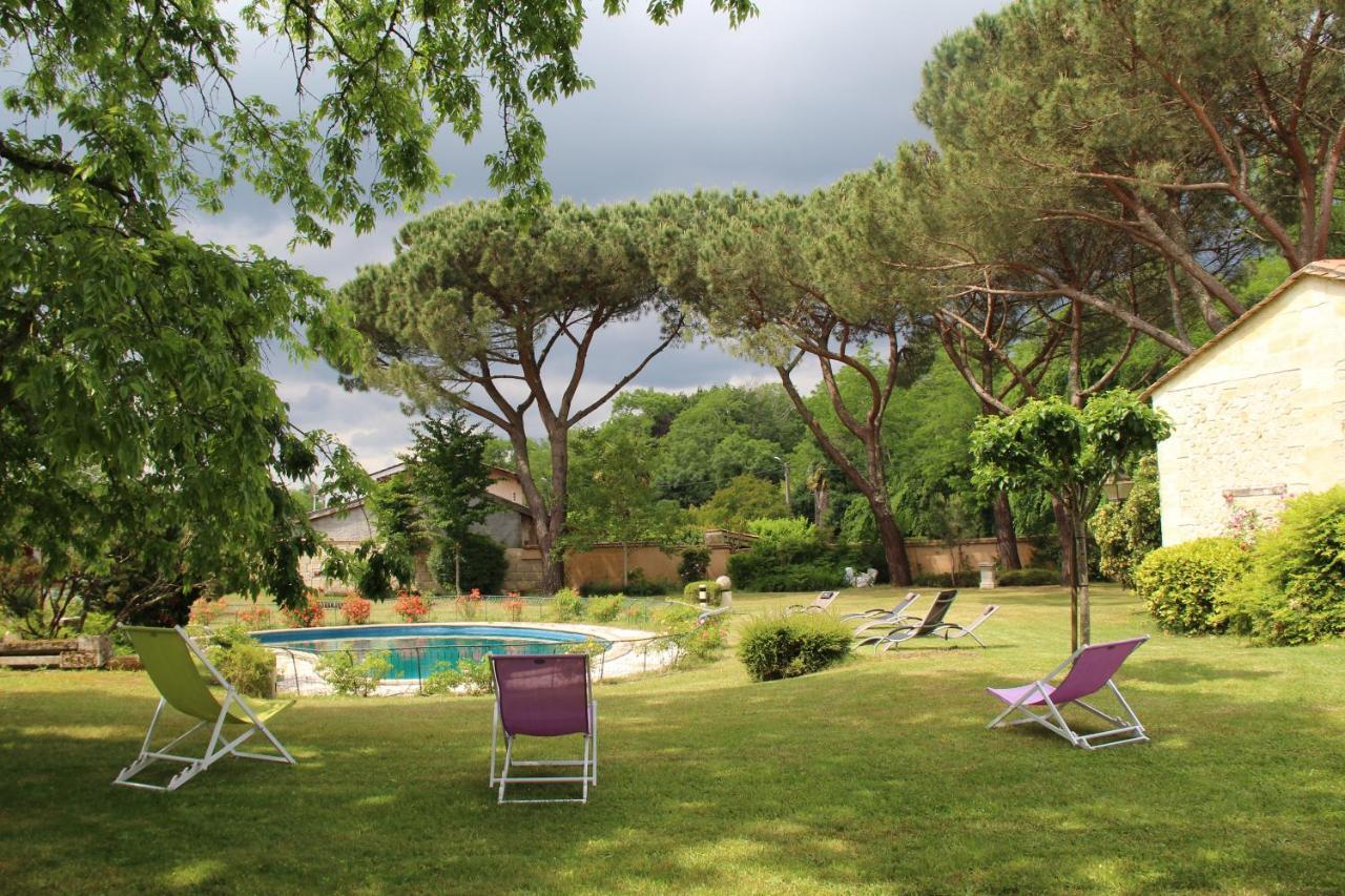 Chateau Rosemont - Grande Maison Familiale Campagne Dans Le Medoc Avec Piscine Et Tennis A 15 Mn Bordeaux Labarde Екстериор снимка
