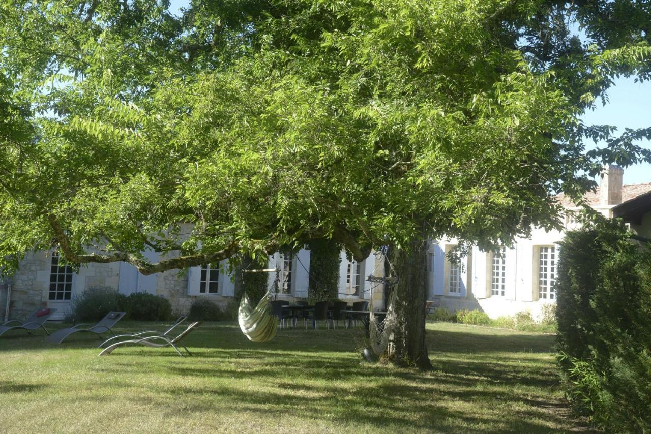 Chateau Rosemont - Grande Maison Familiale Campagne Dans Le Medoc Avec Piscine Et Tennis A 15 Mn Bordeaux Labarde Екстериор снимка