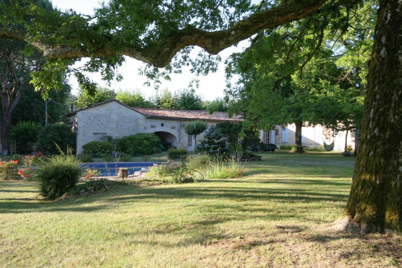 Chateau Rosemont - Grande Maison Familiale Campagne Dans Le Medoc Avec Piscine Et Tennis A 15 Mn Bordeaux Labarde Екстериор снимка